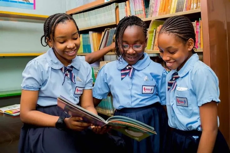 Pupils reading in the school library